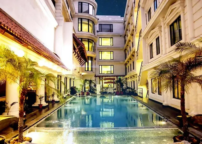 Anandha Inn Convention Centre And Suites
