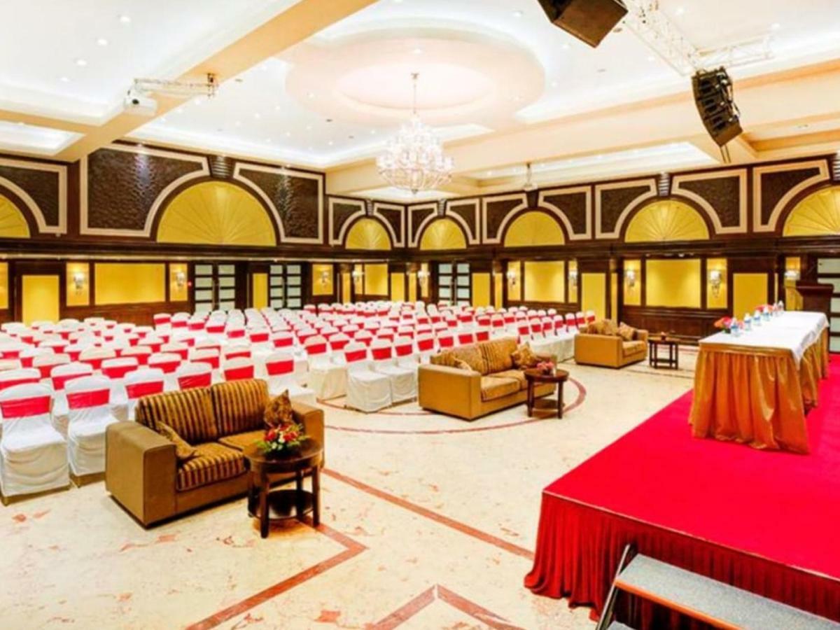 Anandha Convention Centre And 4* Pondicherry