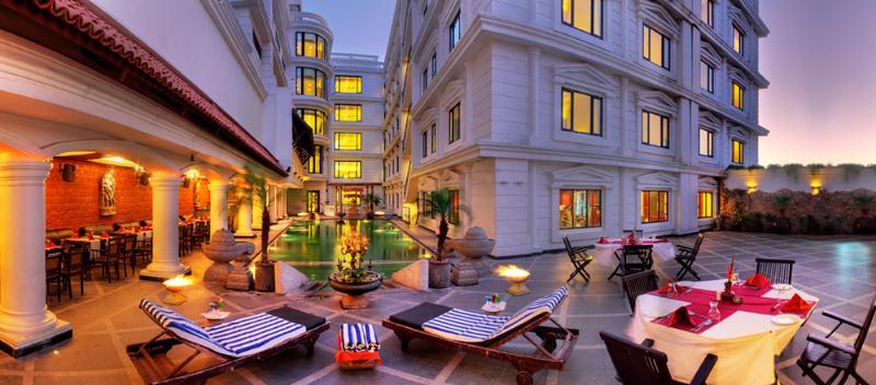 Anandha Convention Centre And 4*
