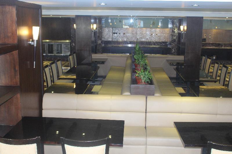 होटल Anandha Convention Centre And Pondicherry